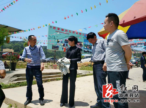 思蒙镇:五一出行高峰期 为游客保驾护航_乡镇快讯_溆浦站